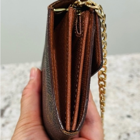 Louis Vuitton Authentic monogram print Louis Vuitton wallet - Picture 11 of 13